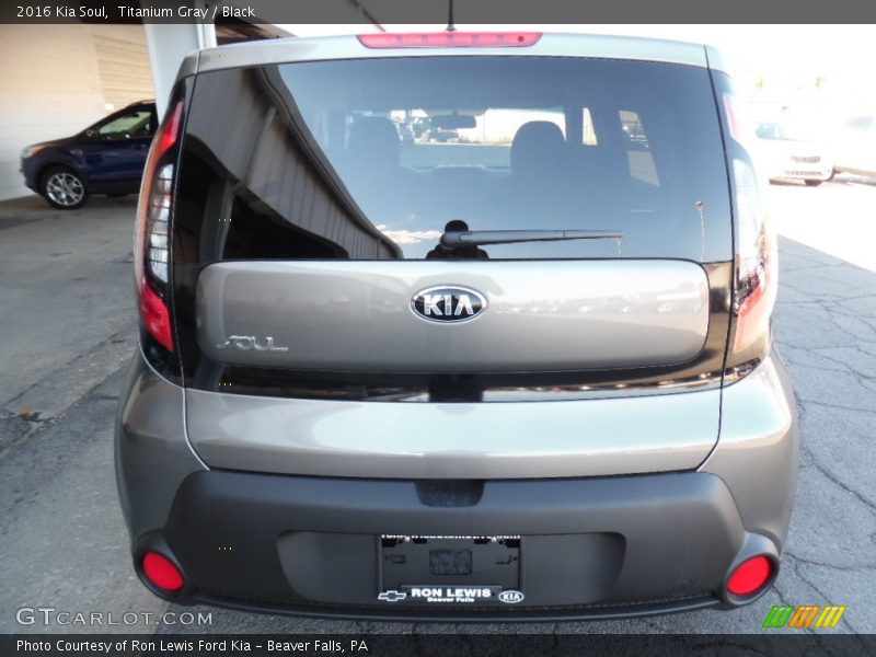 Titanium Gray / Black 2016 Kia Soul