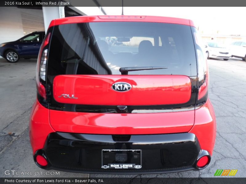 Inferno Red / Black 2016 Kia Soul !