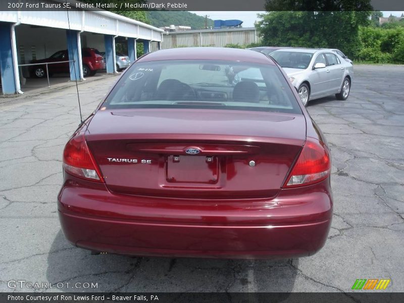 Merlot Metallic / Medium/Dark Pebble 2007 Ford Taurus SE