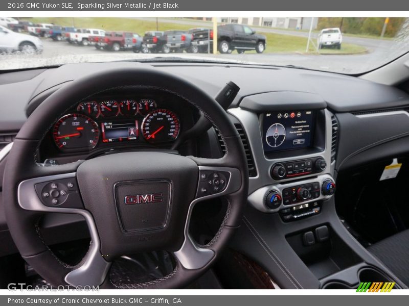 Sparkling Silver Metallic / Jet Black 2016 GMC Yukon SLE