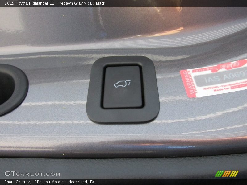 Predawn Gray Mica / Black 2015 Toyota Highlander LE