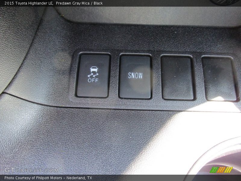 Predawn Gray Mica / Black 2015 Toyota Highlander LE