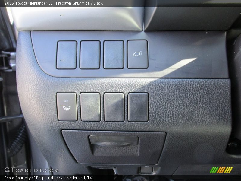 Predawn Gray Mica / Black 2015 Toyota Highlander LE