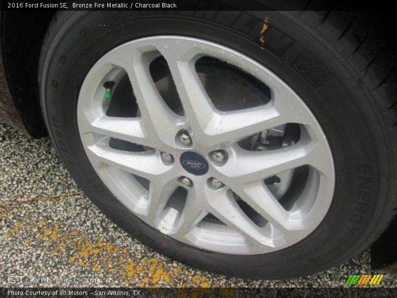Bronze Fire Metallic / Charcoal Black 2016 Ford Fusion SE
