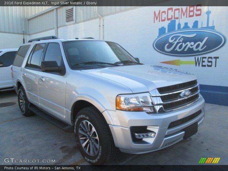 Ingot Silver Metallic / Ebony 2016 Ford Expedition XLT