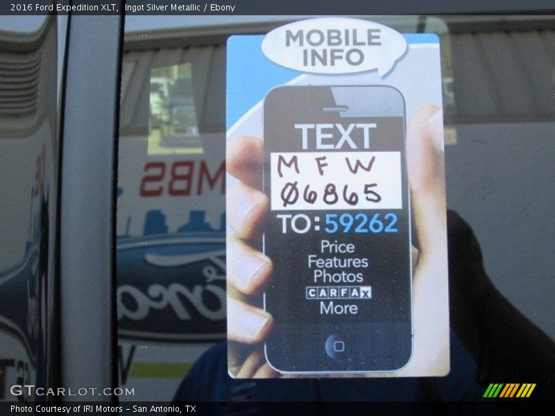 Ingot Silver Metallic / Ebony 2016 Ford Expedition XLT