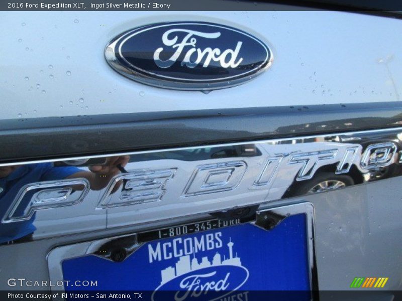 Ingot Silver Metallic / Ebony 2016 Ford Expedition XLT