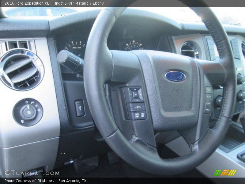 Ingot Silver Metallic / Ebony 2016 Ford Expedition XLT