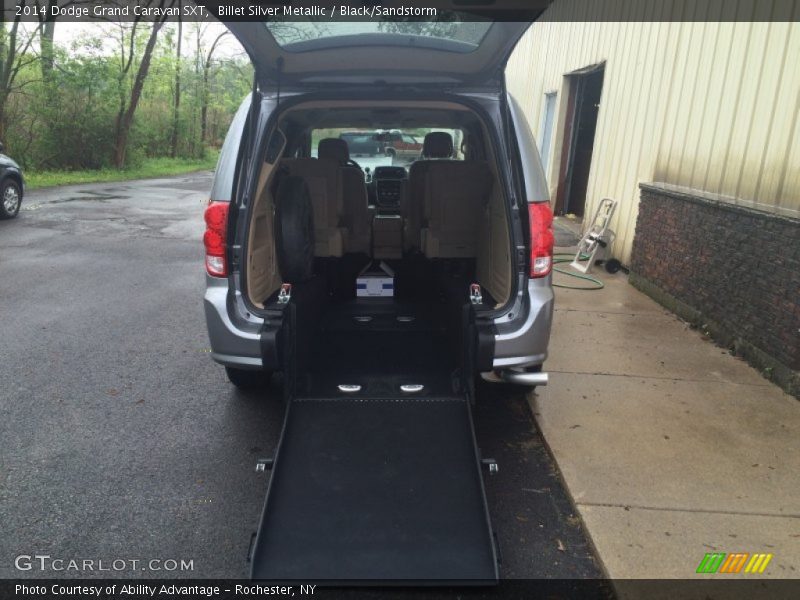 Billet Silver Metallic / Black/Sandstorm 2014 Dodge Grand Caravan SXT