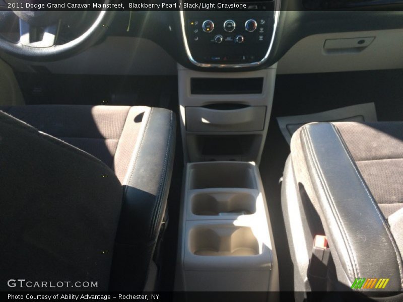 Blackberry Pearl / Black/Light Graystone 2011 Dodge Grand Caravan Mainstreet