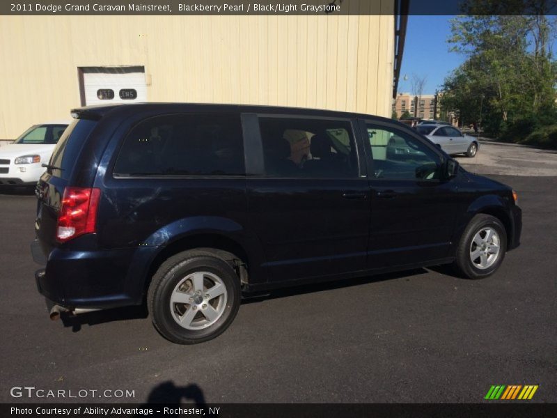 Blackberry Pearl / Black/Light Graystone 2011 Dodge Grand Caravan Mainstreet