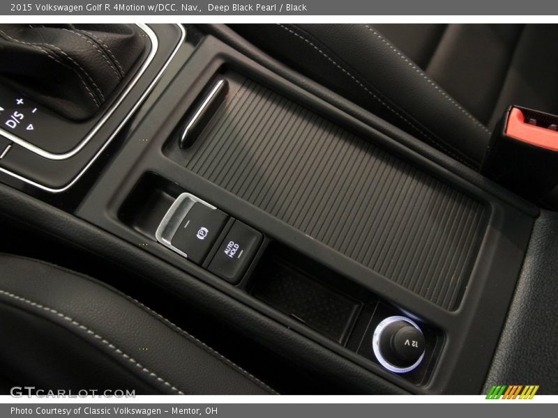Deep Black Pearl / Black 2015 Volkswagen Golf R 4Motion w/DCC. Nav.