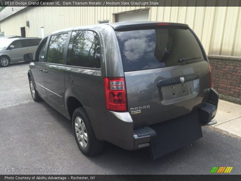 Dark Titanium Metallic / Medium Slate Gray/Light Shale 2010 Dodge Grand Caravan SE