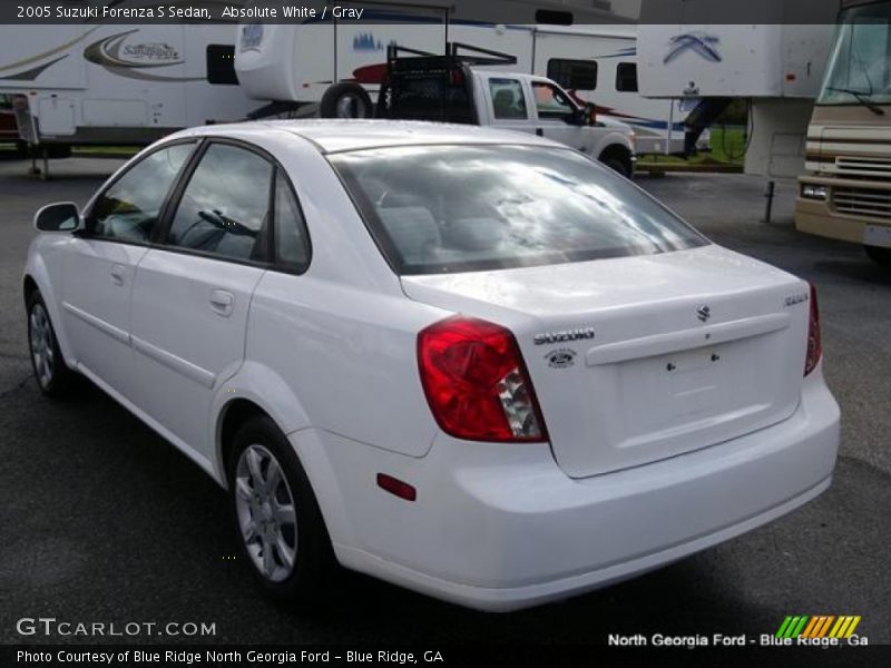 Absolute White / Gray 2005 Suzuki Forenza S Sedan