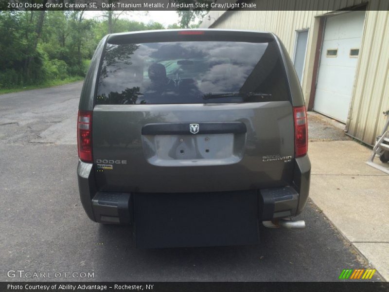 Dark Titanium Metallic / Medium Slate Gray/Light Shale 2010 Dodge Grand Caravan SE