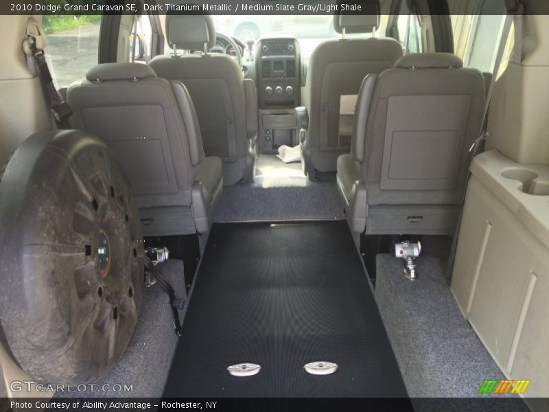 Dark Titanium Metallic / Medium Slate Gray/Light Shale 2010 Dodge Grand Caravan SE