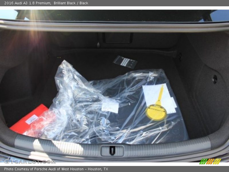 Brilliant Black / Black 2016 Audi A3 1.8 Premium