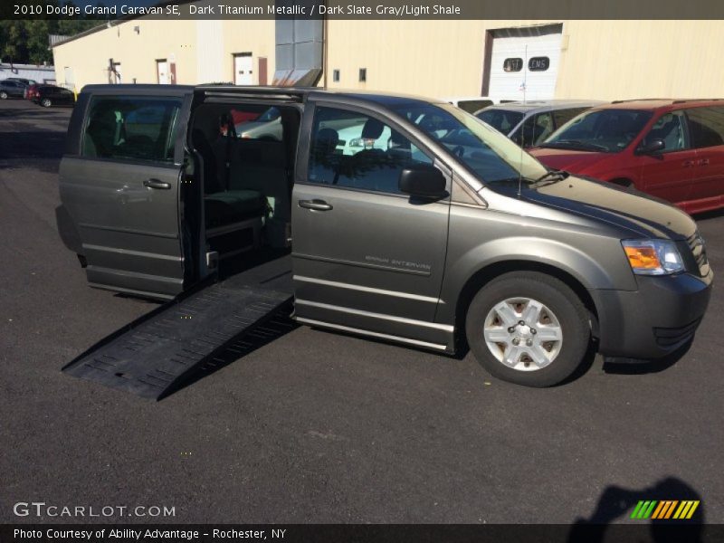 Dark Titanium Metallic / Dark Slate Gray/Light Shale 2010 Dodge Grand Caravan SE
