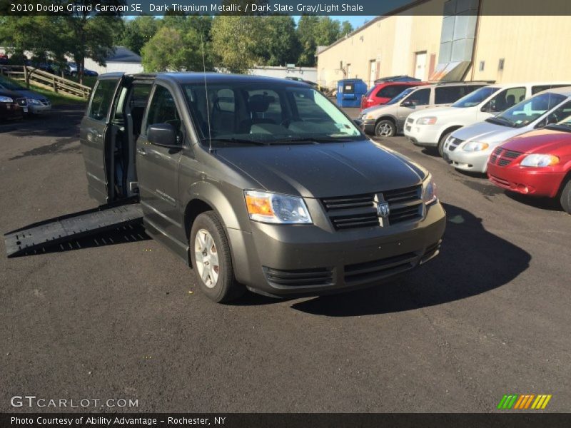 Dark Titanium Metallic / Dark Slate Gray/Light Shale 2010 Dodge Grand Caravan SE