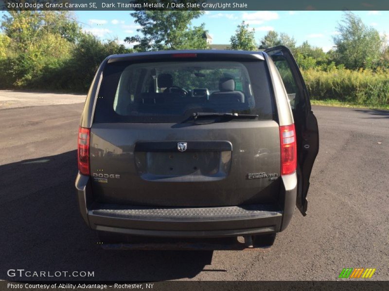 Dark Titanium Metallic / Dark Slate Gray/Light Shale 2010 Dodge Grand Caravan SE