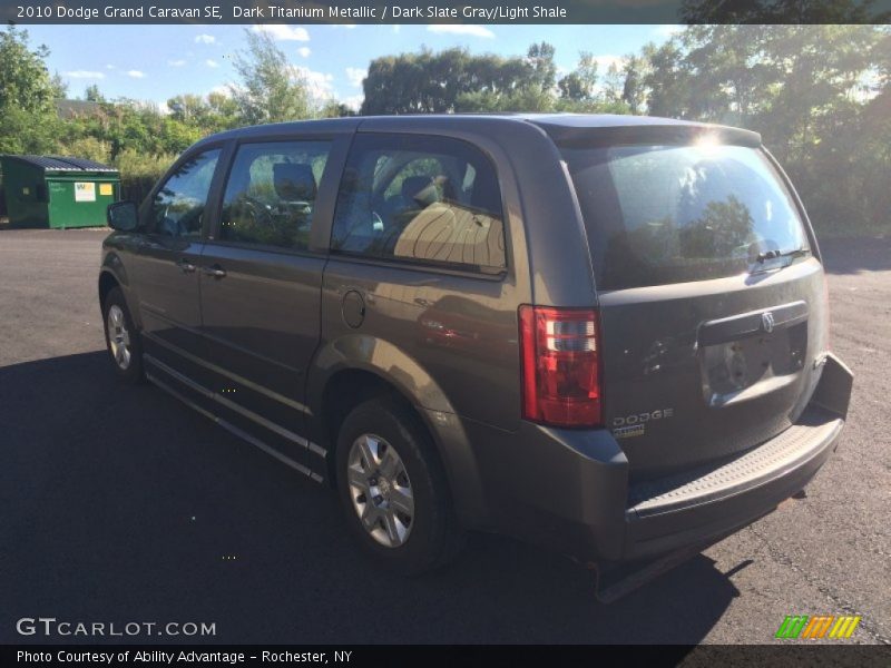 Dark Titanium Metallic / Dark Slate Gray/Light Shale 2010 Dodge Grand Caravan SE