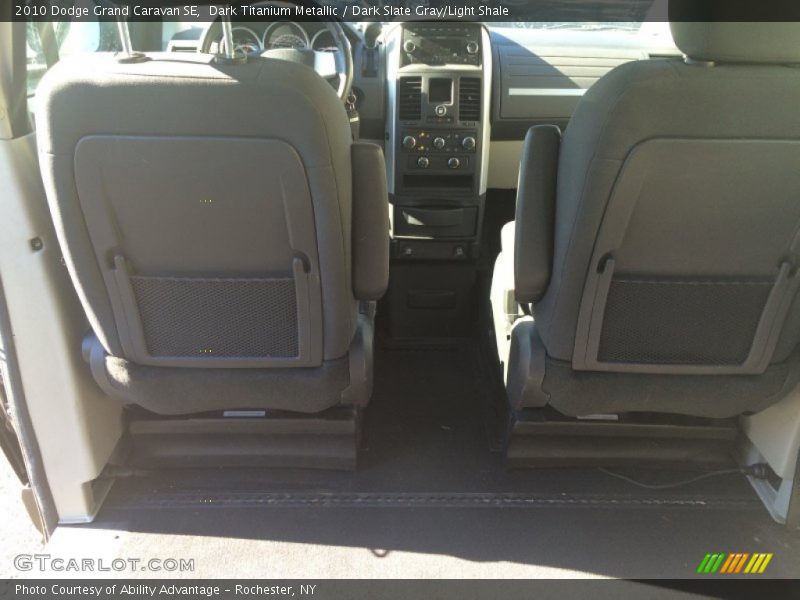 Dark Titanium Metallic / Dark Slate Gray/Light Shale 2010 Dodge Grand Caravan SE