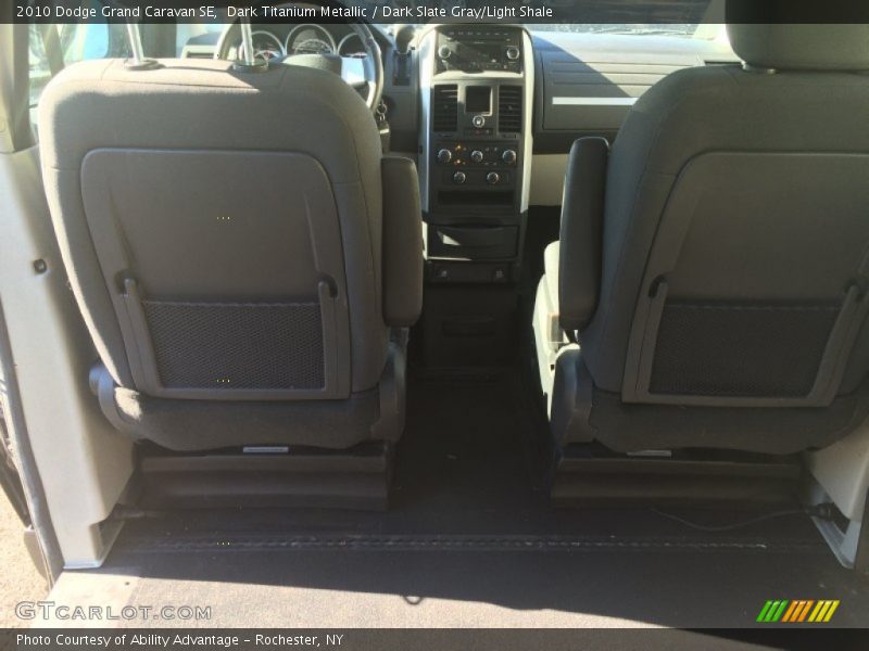 Dark Titanium Metallic / Dark Slate Gray/Light Shale 2010 Dodge Grand Caravan SE