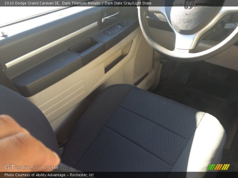 Dark Titanium Metallic / Dark Slate Gray/Light Shale 2010 Dodge Grand Caravan SE