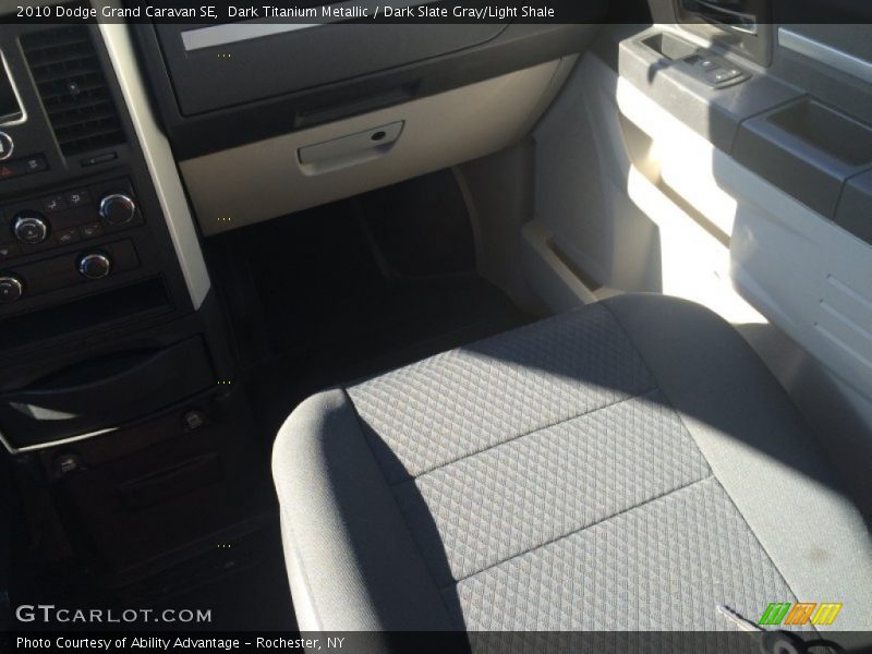 Dark Titanium Metallic / Dark Slate Gray/Light Shale 2010 Dodge Grand Caravan SE