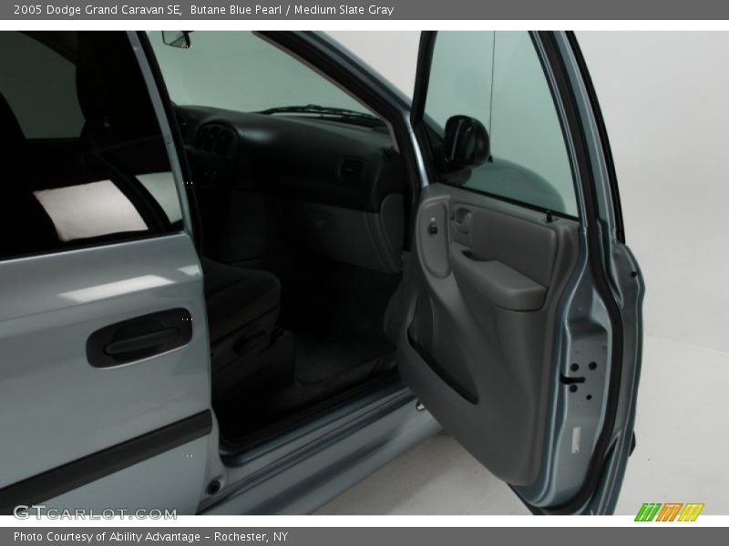 Butane Blue Pearl / Medium Slate Gray 2005 Dodge Grand Caravan SE