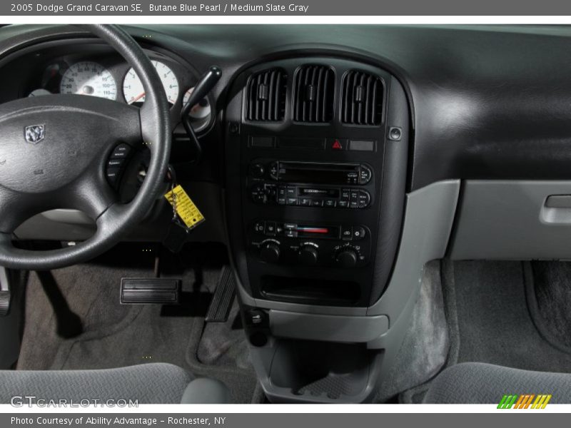 Butane Blue Pearl / Medium Slate Gray 2005 Dodge Grand Caravan SE