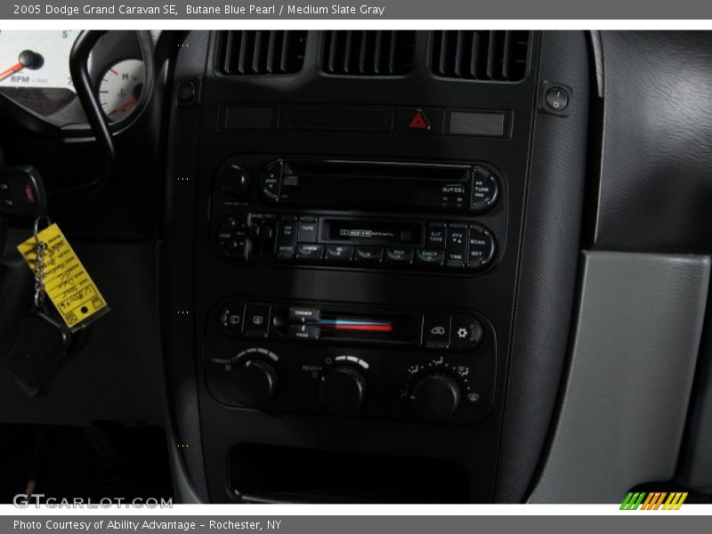 Butane Blue Pearl / Medium Slate Gray 2005 Dodge Grand Caravan SE