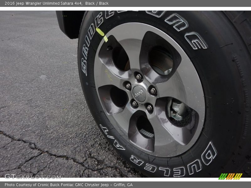 Black / Black 2016 Jeep Wrangler Unlimited Sahara 4x4