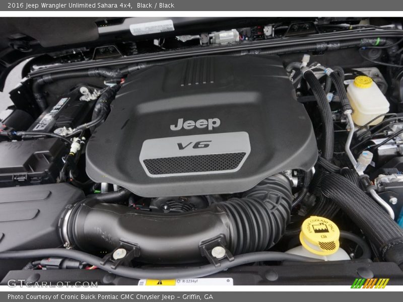 Black / Black 2016 Jeep Wrangler Unlimited Sahara 4x4