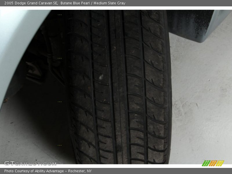 Butane Blue Pearl / Medium Slate Gray 2005 Dodge Grand Caravan SE