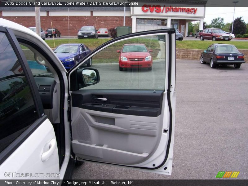 Stone White / Dark Slate Gray/Light Shale 2009 Dodge Grand Caravan SE