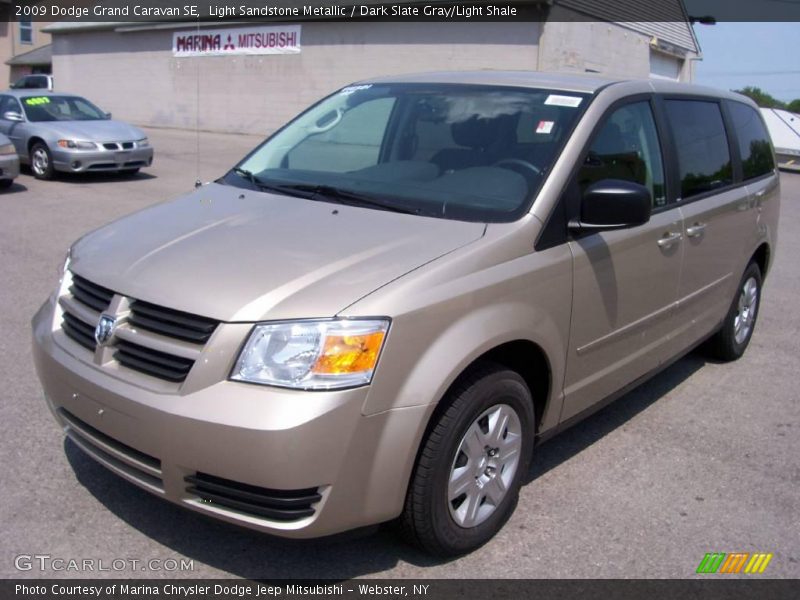 Light Sandstone Metallic / Dark Slate Gray/Light Shale 2009 Dodge Grand Caravan SE