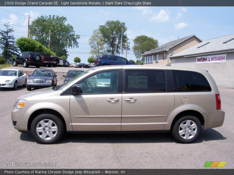 Light Sandstone Metallic / Dark Slate Gray/Light Shale 2009 Dodge Grand Caravan SE