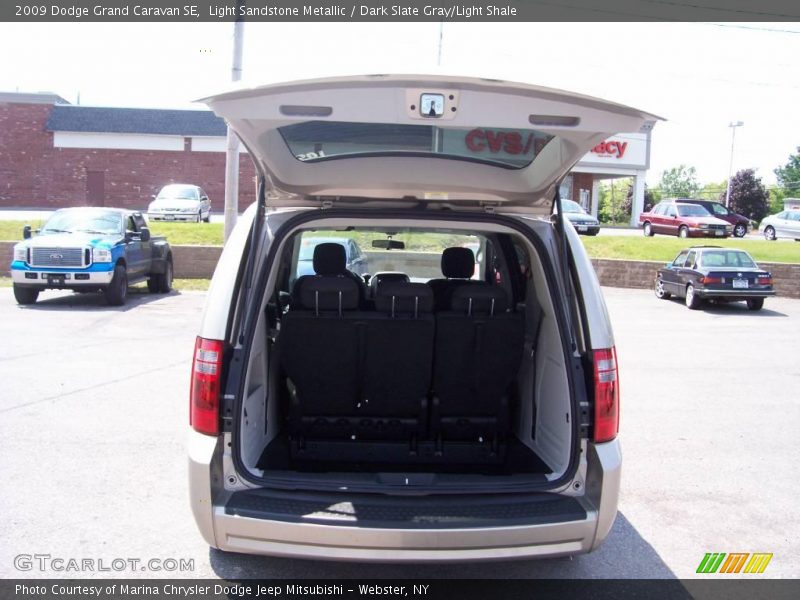 Light Sandstone Metallic / Dark Slate Gray/Light Shale 2009 Dodge Grand Caravan SE