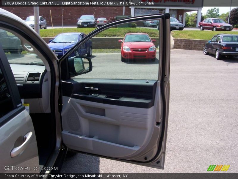 Light Sandstone Metallic / Dark Slate Gray/Light Shale 2009 Dodge Grand Caravan SE