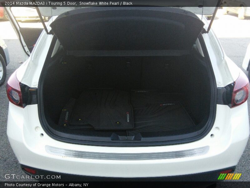 Snowflake White Pearl / Black 2014 Mazda MAZDA3 i Touring 5 Door