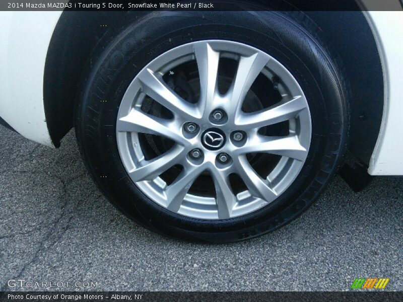 Snowflake White Pearl / Black 2014 Mazda MAZDA3 i Touring 5 Door