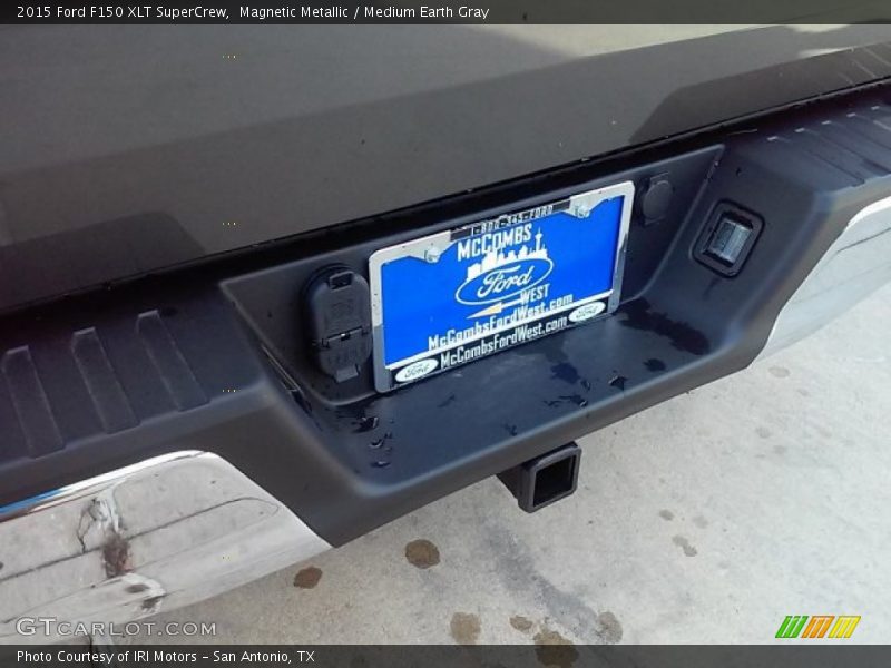Magnetic Metallic / Medium Earth Gray 2015 Ford F150 XLT SuperCrew