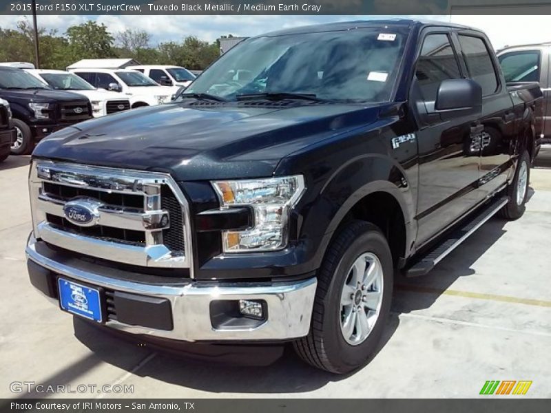 Tuxedo Black Metallic / Medium Earth Gray 2015 Ford F150 XLT SuperCrew