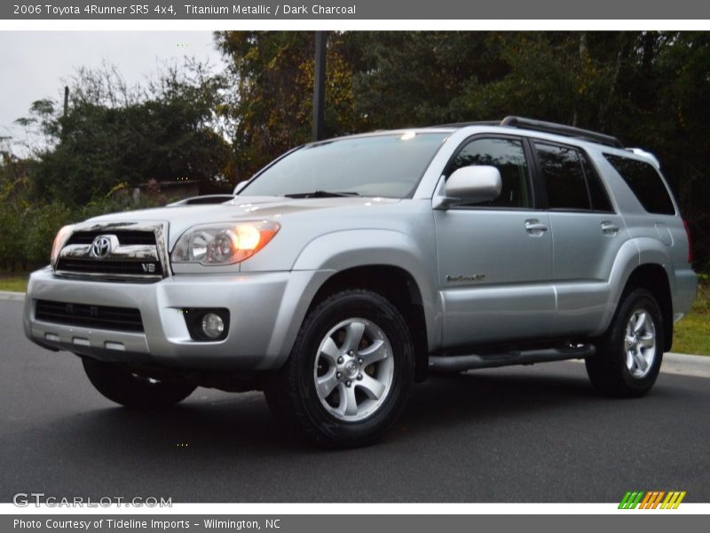 Titanium Metallic / Dark Charcoal 2006 Toyota 4Runner SR5 4x4