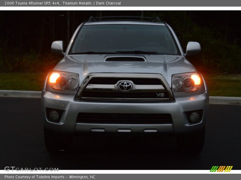Titanium Metallic / Dark Charcoal 2006 Toyota 4Runner SR5 4x4