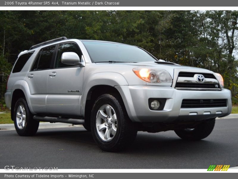 Titanium Metallic / Dark Charcoal 2006 Toyota 4Runner SR5 4x4