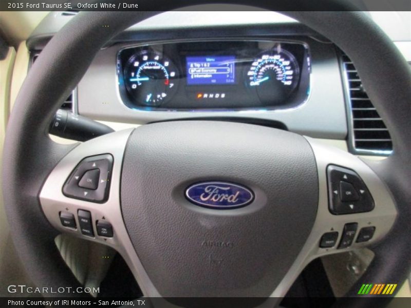 Oxford White / Dune 2015 Ford Taurus SE