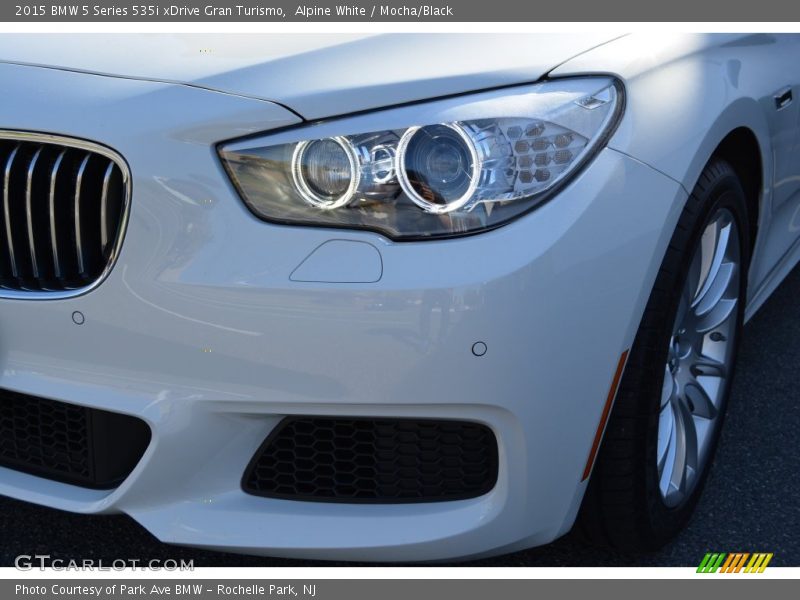 Alpine White / Mocha/Black 2015 BMW 5 Series 535i xDrive Gran Turismo