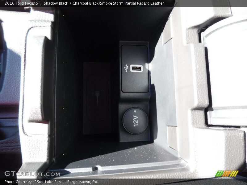 Shadow Black / Charcoal Black/Smoke Storm Partial Recaro Leather 2016 Ford Focus ST
